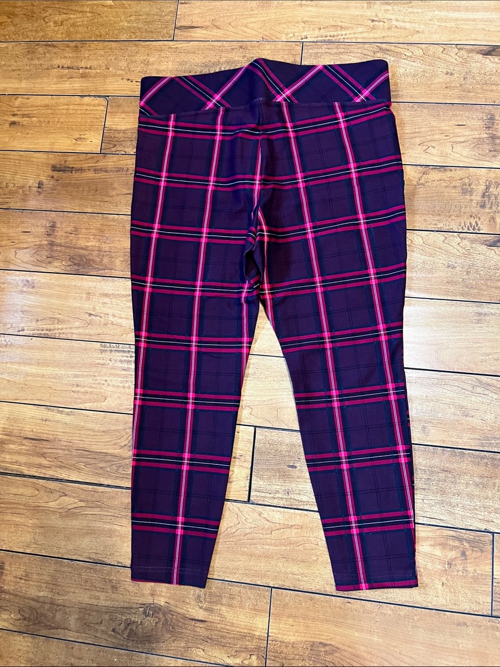 Torrid Plaid pixie pants - Picture 5 of 5